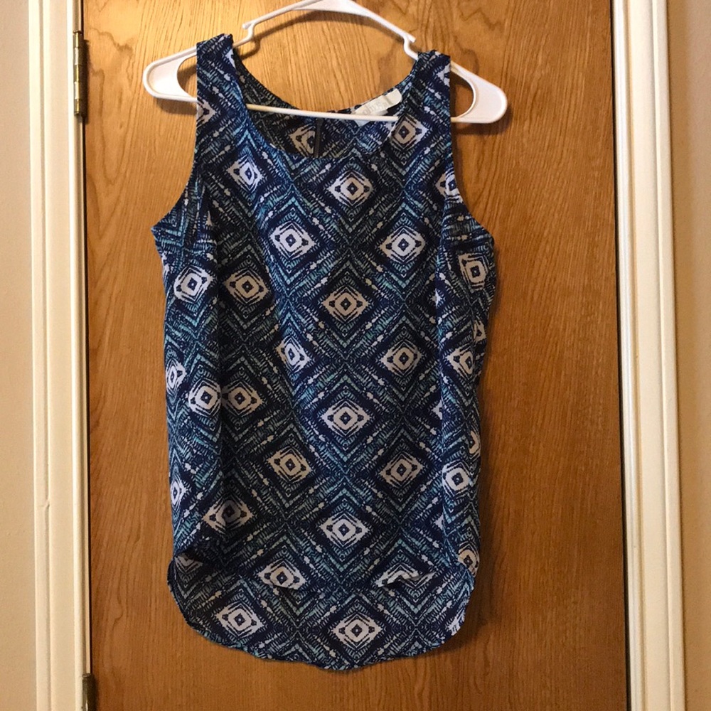 Sleeveless blouse